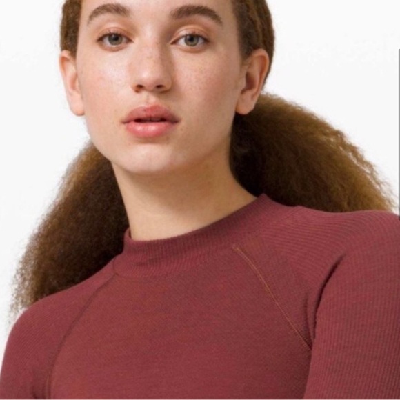 Lululemon Keep the Heat Thermal Long Sleeve Shirt Size Small
Mulled Wine - Picture 2 of 4